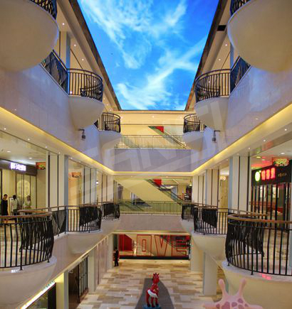 南京國(guó)際廣場(chǎng)沿街商業(yè)室內(nèi)中庭