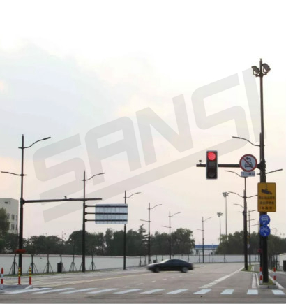 2018中國國際進(jìn)口博覽會(huì)“多桿合一”