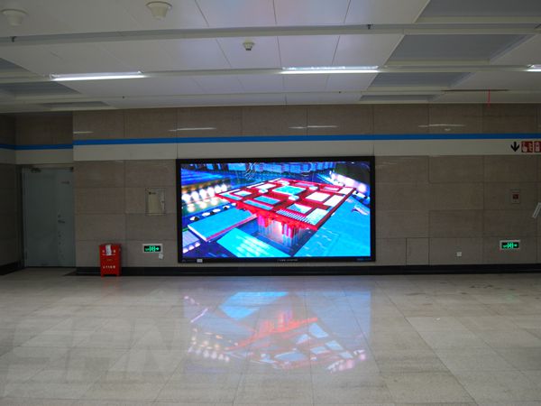 上海8號(hào)線虹口足球場(chǎng)室內(nèi)全彩屏