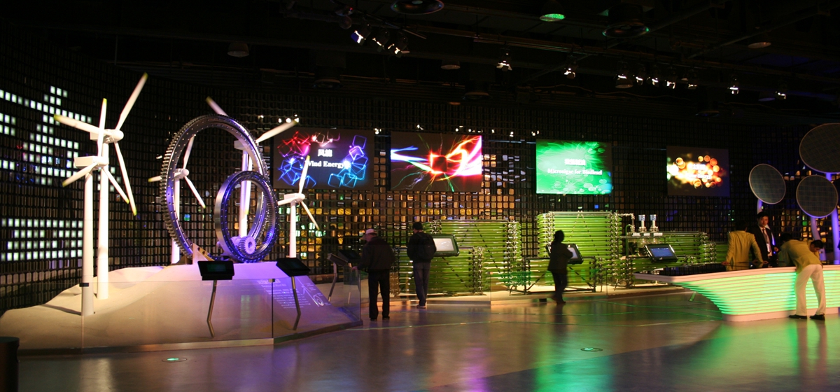 世博會(huì) 中國館可移動(dòng)式全彩屏