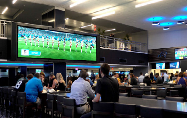 美國(guó)北卡羅來(lái)納州夏洛特市體育場(chǎng)