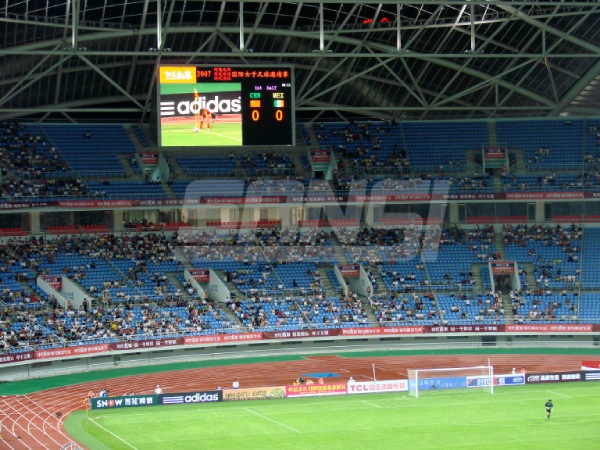 沈陽(yáng)奧體中心LED球場(chǎng)記分系統(tǒng)（上海三思承建）