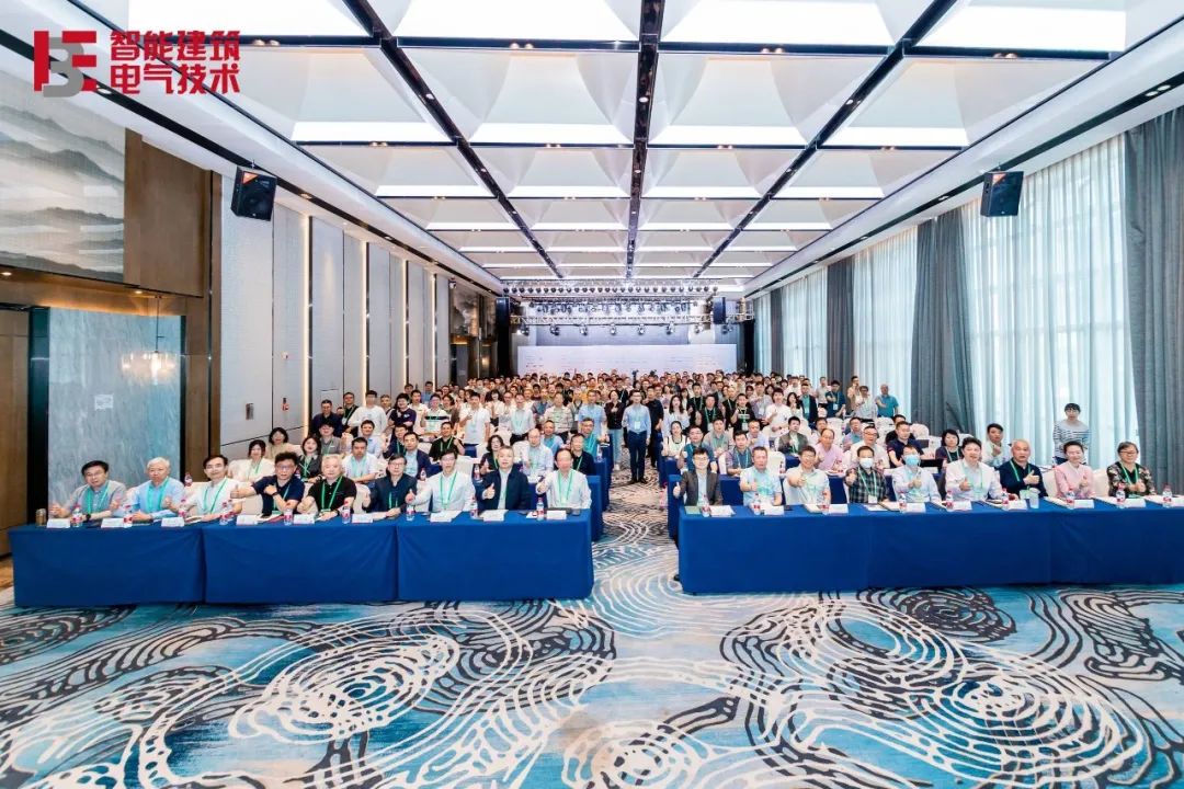 上海三思,建筑電氣技術交流大會,三思LED,國產(chǎn)LED照明廠商,LED照明控制系統(tǒng)