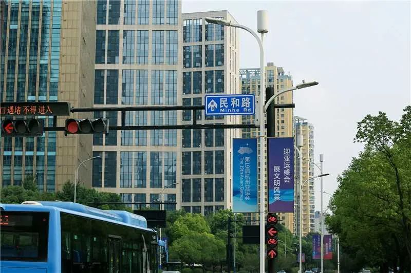 三思,智慧燈桿,“10+N”模式點(diǎn)亮杭城網(wǎng)紅打卡街