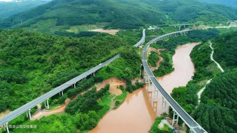 大國交通,之云南,抵御復雜環(huán)境,三思LED路隧照明,鑄就交通豐碑