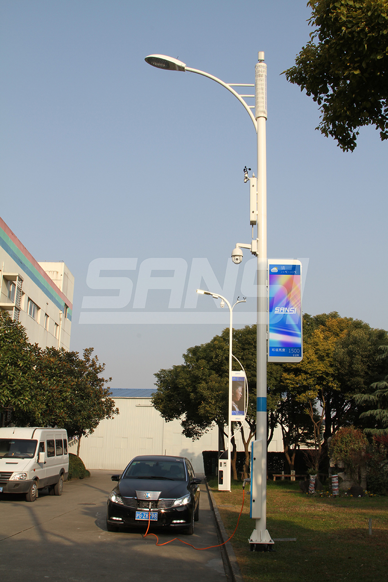 多功能路燈桿,照明,監(jiān)控,充電,一體化,設(shè)計,落地