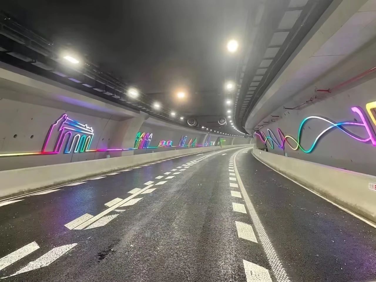 點亮,上海,東西大通道,全國至少,2500條隧道,跟閔行,這家企業(yè),相關