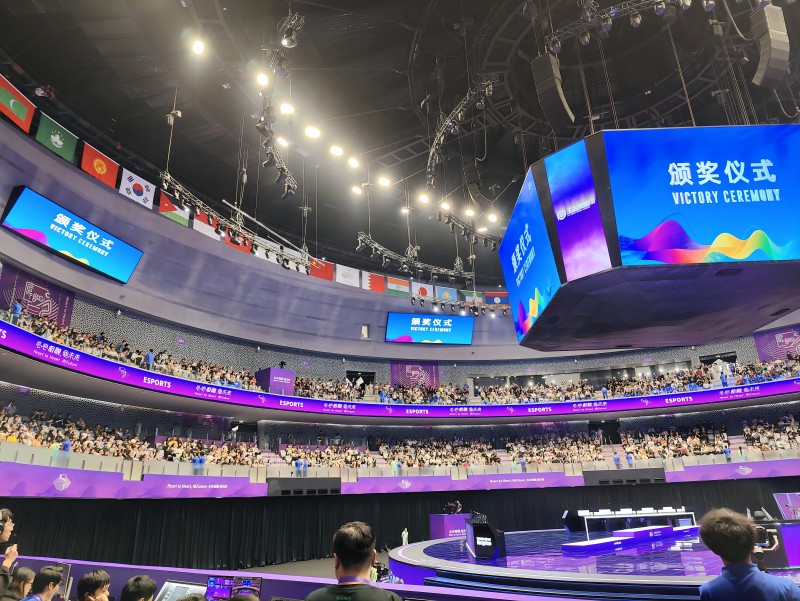 電競(jìng)賽事,360°,環(huán)形,LED屏,亮相曝光