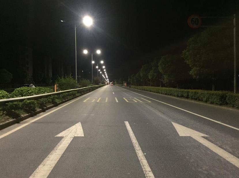 智慧路燈,道路照明,LED路燈,助力城市,多維場景升級(jí)