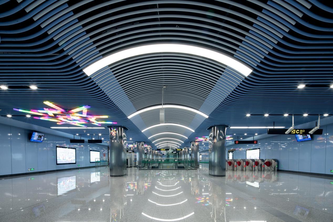 地鐵照明燈,支持,智能調(diào)色溫,早晚高峰,自動切換,舒適,光環(huán)境