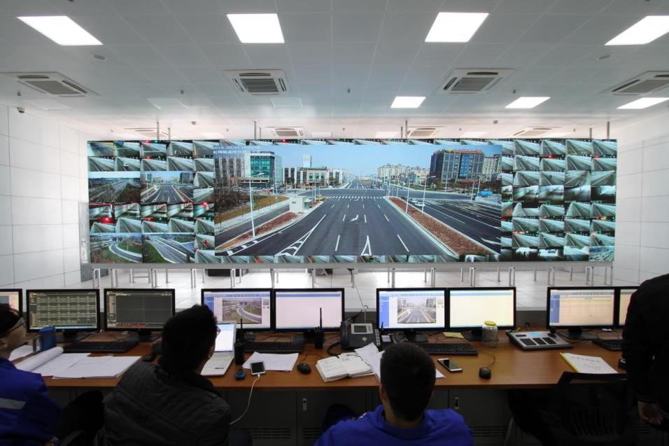 多屏聯(lián)動(dòng)技術(shù),指揮中心,開(kāi)啟全城態(tài)勢(shì),智能掌控新時(shí)代